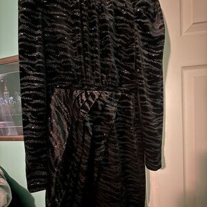 Cache Bodycon long sleeve sparkly dress